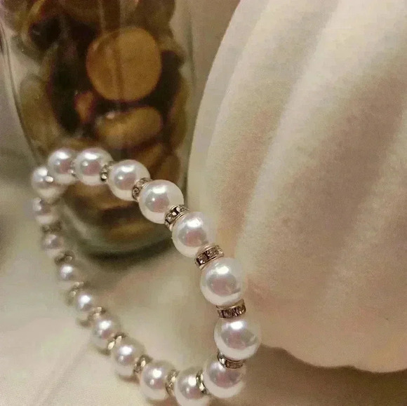 Faux pearl beaded bracelet with cz and gold color accent .stretch bracelet. - Picture 3 of 5
